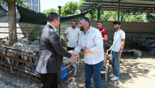 BAŞKAN OKUROĞLU, TİRE BELEDİYESİ HAYVAN PAZARI ESNAFINI ZİYARET ETTİ
